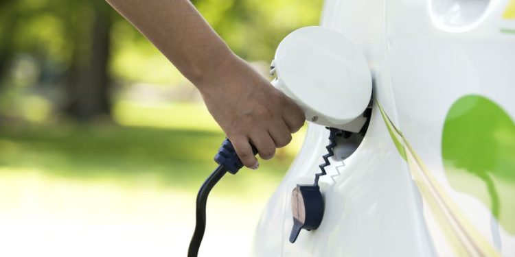 Ivace+i Energía aprueba un nuevo lote de ayudas de 5,6 millones de euros para respaldar la compra de 1.200 vehículos eléctricos