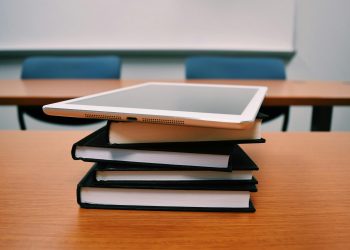La Generalitat celebra los 25 años de la Red Electrónica de Lectura Pública Valenciana