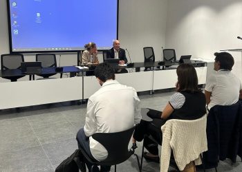 La Generalitat anima a la UJI a impulsar el coche compartido entre estudiantes y trabajadores