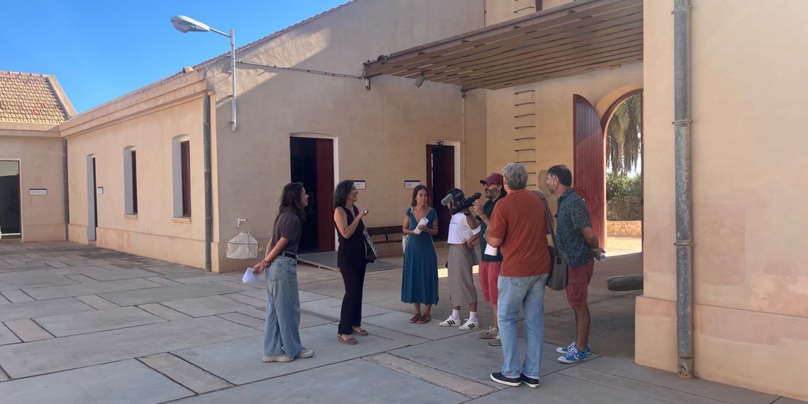 El Instituto Alicantino de Cultura Juan Gil-Albert impulsa dos proyectos sobre oficios textiles femeninos