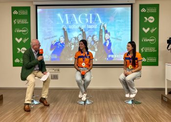 Lucía Muñoz y Marina Cortelles hacen historia con el oro mundial de rítmica