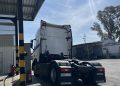 El precio del diésel y las nuevas medidas fiscales asfixian a los transportistas valencianos