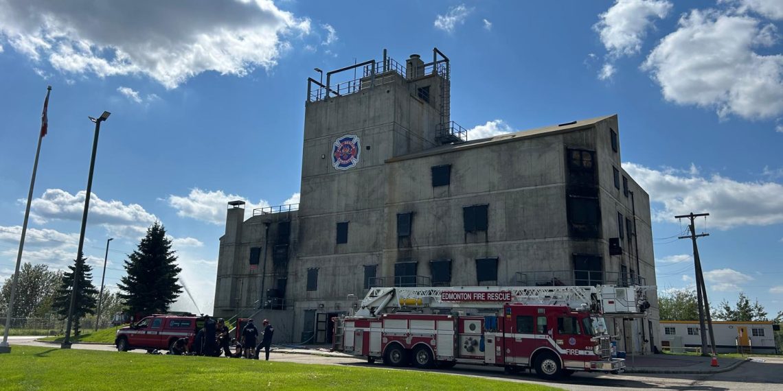 Bomberos de Alicante y Canadá intercambian efectivos para mejorar sus protocolos de emergencia