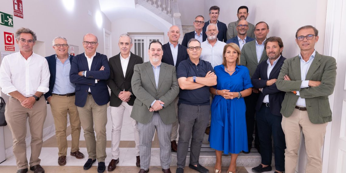 Camarero reclama colaboración con las empresas para aumentar la vivienda asequible