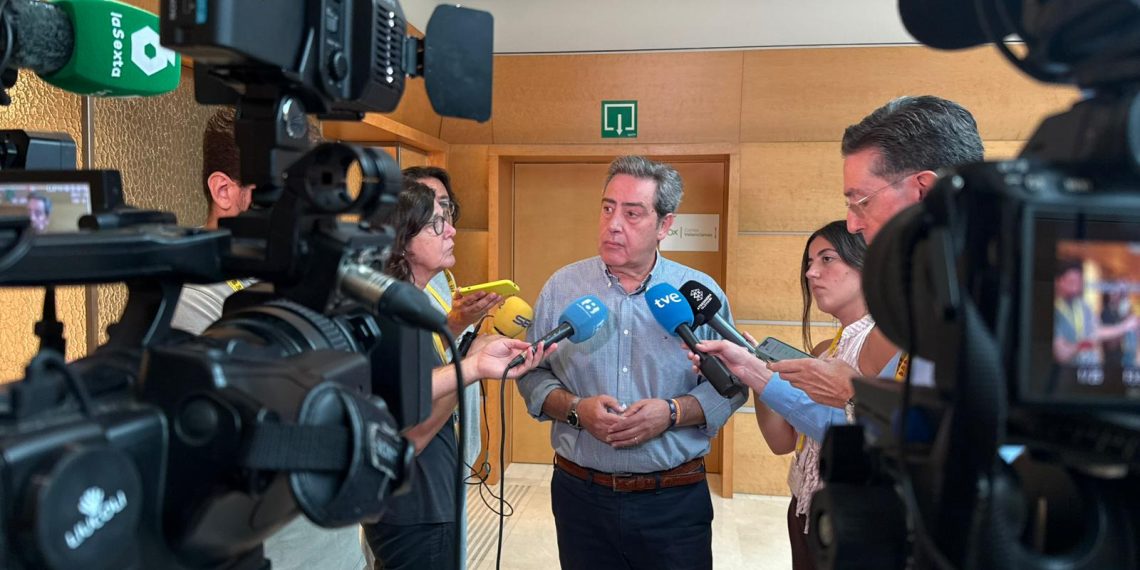 VOX presenta una iniciativa para solicitar que se juzgue a Sánchez ante el Supremo por ser un traidor para España al mostrar sus alianzas con el Gobierno de Marruecos
