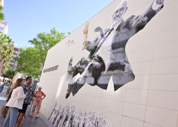 Valencia homenajea a la selección española con un mural en Montolivet