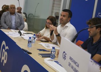 Mompó moviliza al PP de Valencia para las generales: «No podemos escatimar ningún esfuerzo para cambiar España»