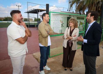 Torrent aprueba una subvención de 240.000 euros para reforzar la atención a menores, familias vulnerables y personas sin hogar tras la DANA