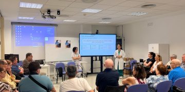 El Hospital General de Elche crea una escuela para acompañar a pacientes ostomizados