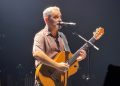 Jorge Drexler firma en Roig Arena el concierto más multitudinario de su carrera en Valencia